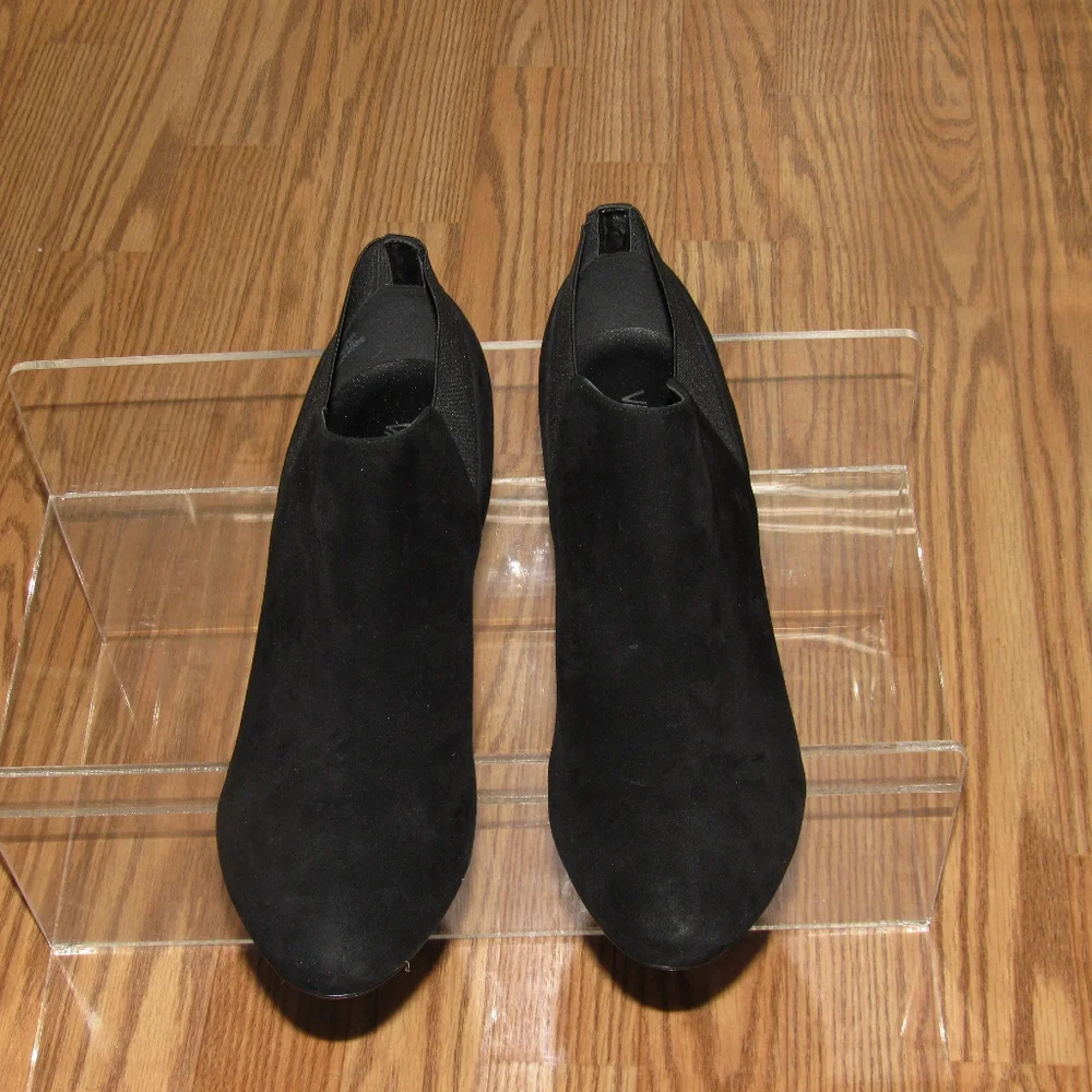 VAN ELI Jilly Ankle Bootie Boots Shoes Size 9